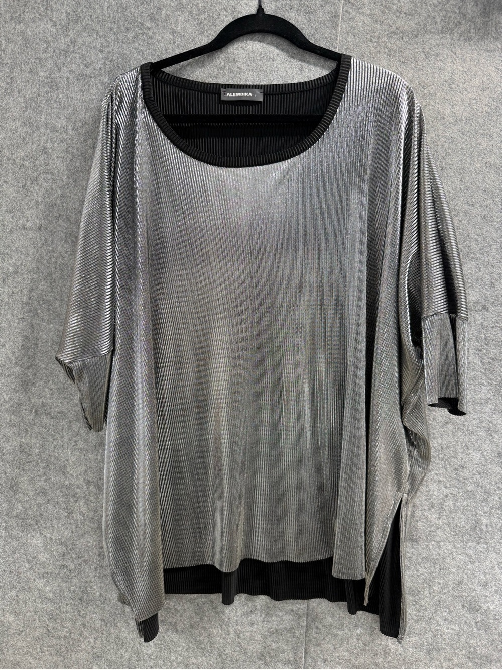 Alembika Silver Metallic Pleated Scoop-Neck Tunic